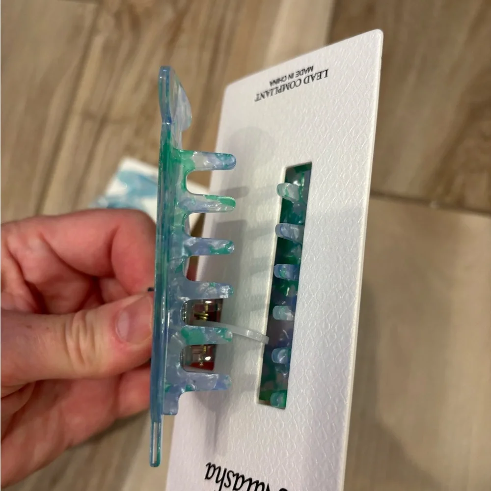 NWT Natasha Cocktail / Milkshake Hair Clips - set of two
